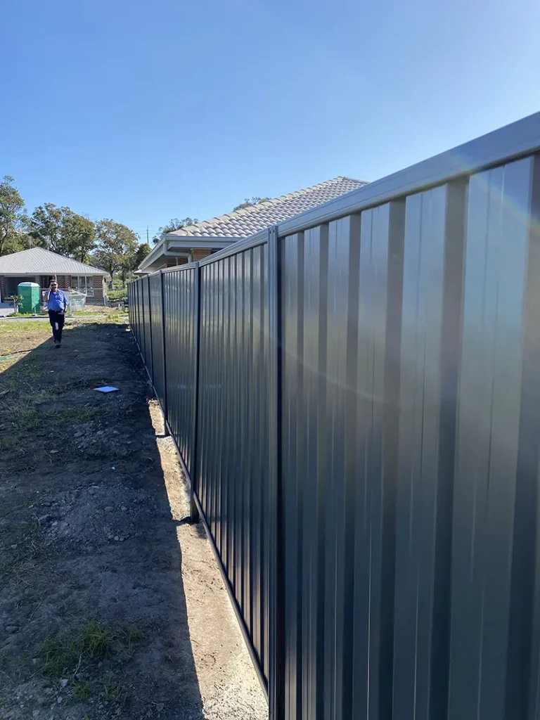 hotondo homes residential fencing (4)