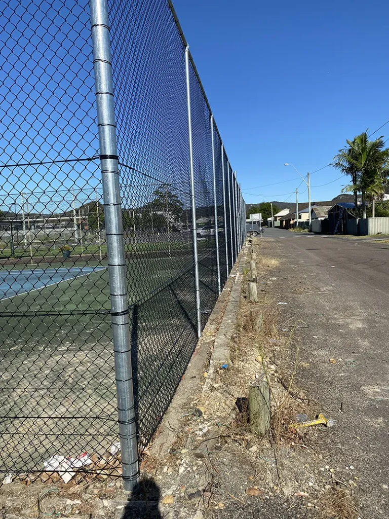 woy woy tennis club commercial fencing (6)